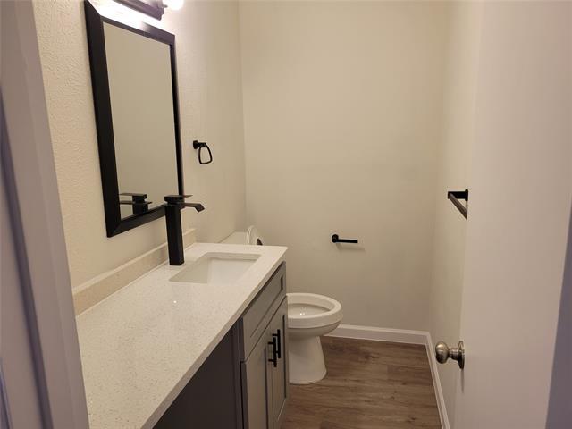 Building Photo - 3127 Willowbrook Ct