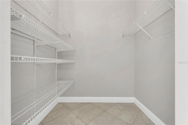 Building Photo - 3856 Becontree Pl