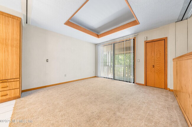 Building Photo - 2930 Ravines Rd