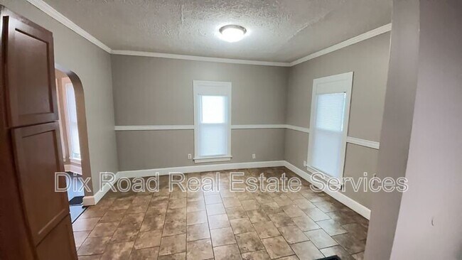 Building Photo - 1901 Tytus Ave