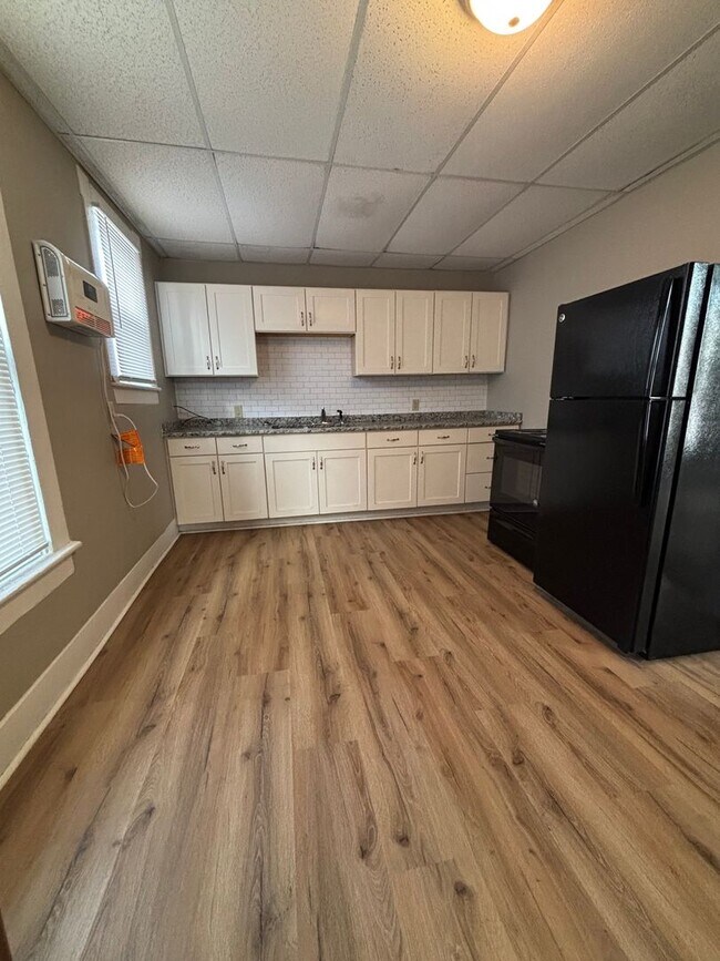 Building Photo - 1023/1025 N Campbell Ave