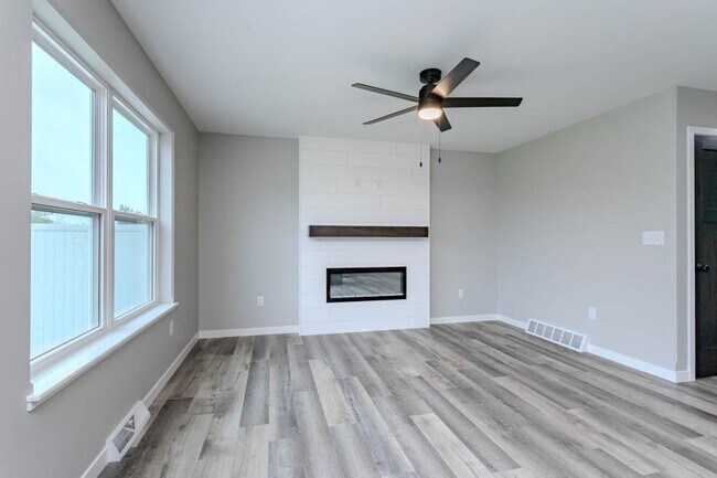 Building Photo - 3506 Green Pastures Ln