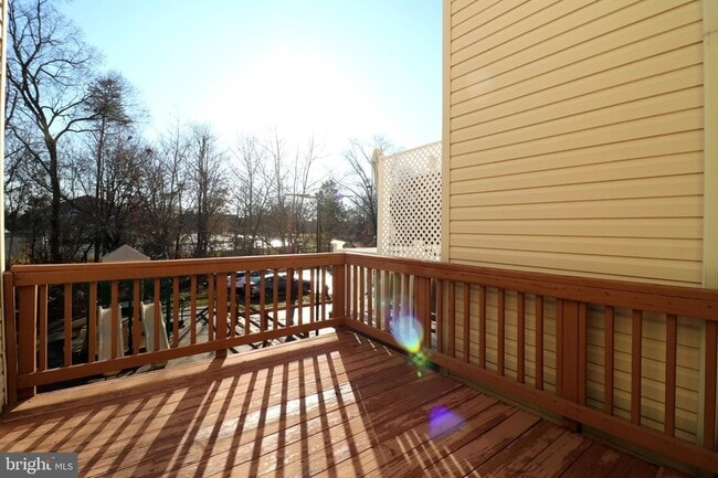 Building Photo - 2581 Sutters Mill Dr