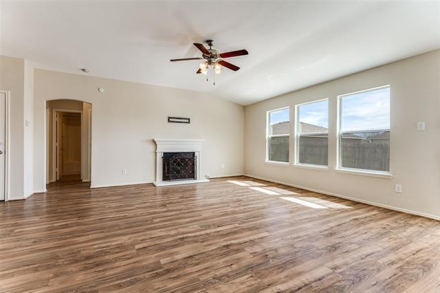 Building Photo - 725 Redwing Dr