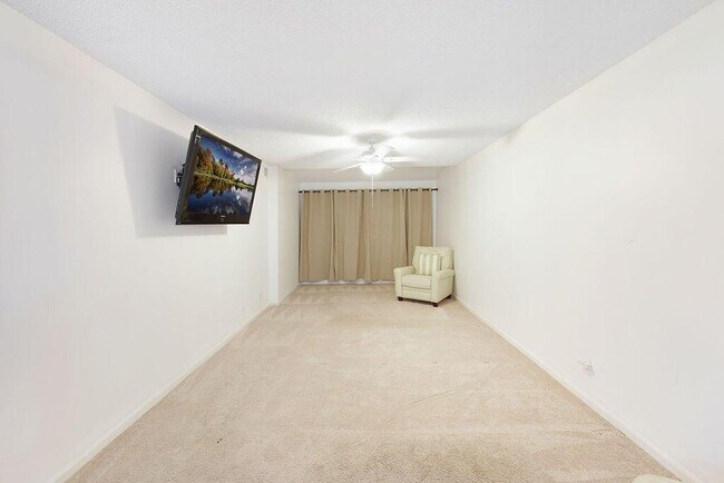 Building Photo - 17340 Boca Club Blvd