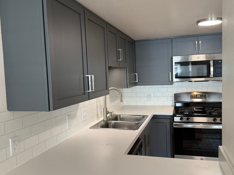 Renovated Kitchen - Marcell Ridge Apartments