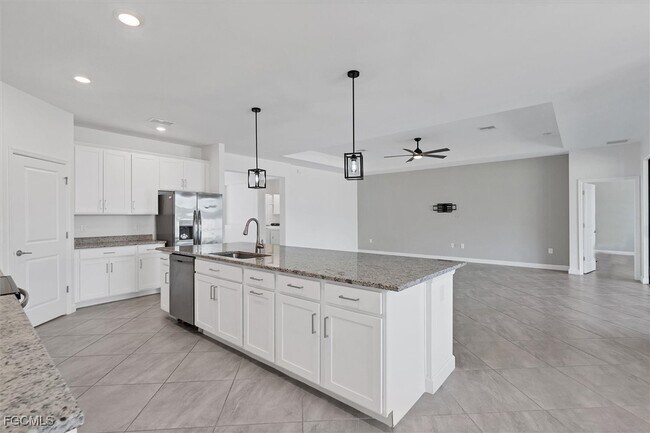 Building Photo - 11368 Canopy Loop