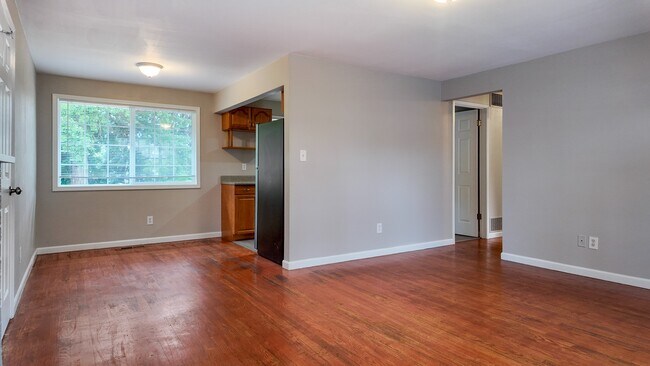 Building Photo - Charming 3BR Home with Massive Fenced in Yard