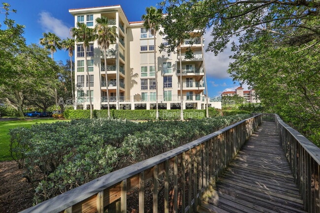 Building Photo - 4801 Osprey Dr S