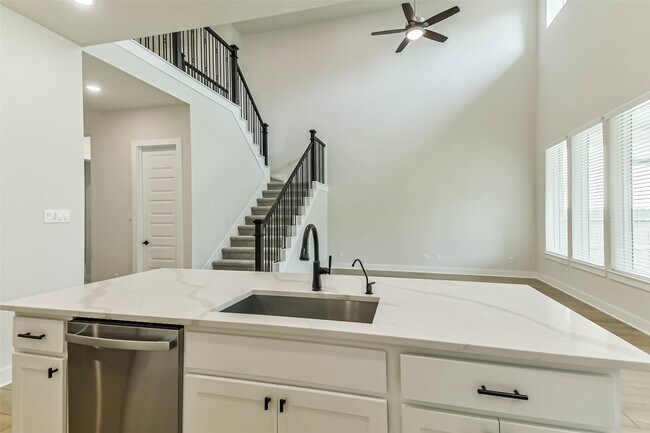Building Photo - 9243 Trimble Lndg Dr