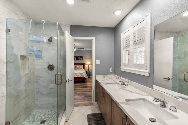 Building Photo - 12423 Honeywood Trail