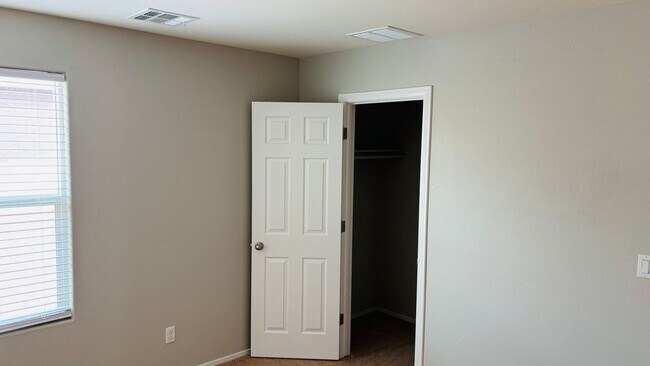 Building Photo - 7463 Cobbhan Dr