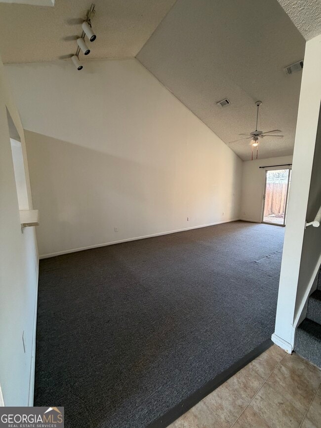 Building Photo - 303 Madison Ave