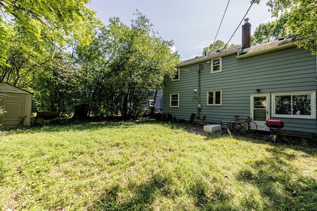 Building Photo - 58 Stanford Rd W