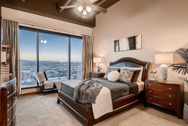 Building Photo - 100 Park Ave W