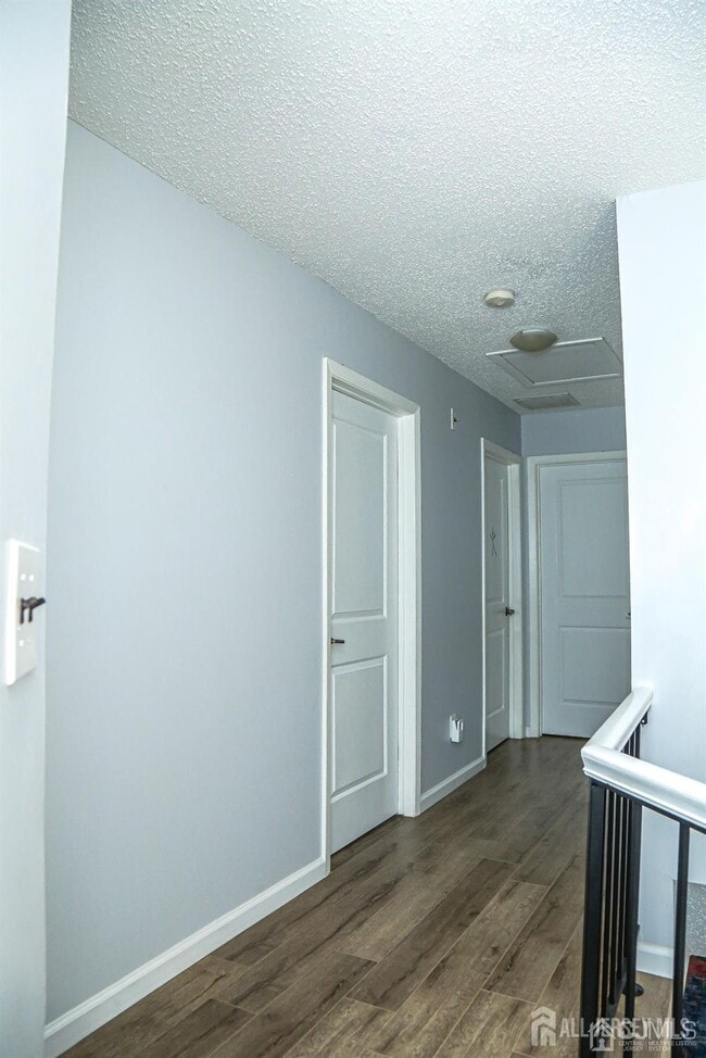 Building Photo - 5805 Hana Rd