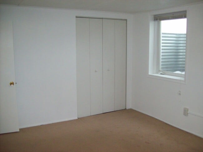 Building Photo - Charming 1 Bed / 1 Bath Basement Apartment in Columbia Falls