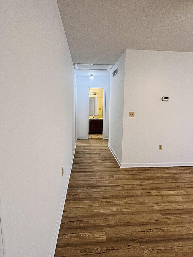 Building Photo - 8789 Louvinia Way