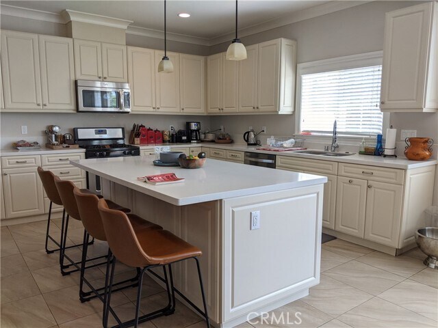 Building Photo - 4634 La Canada Blvd