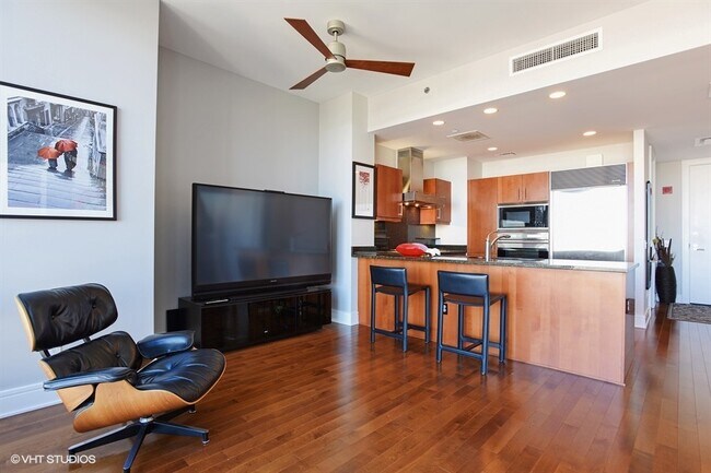 Building Photo - 401 N Wabash Ave