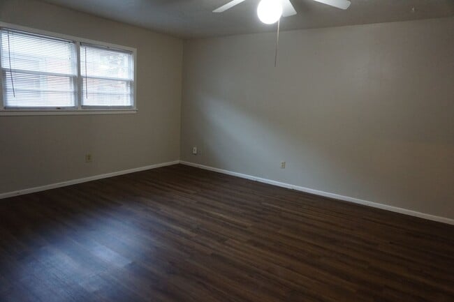 Building Photo - 3821 51st St