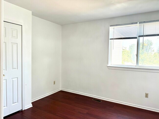 Building Photo - 2341 Timbercrest Ct