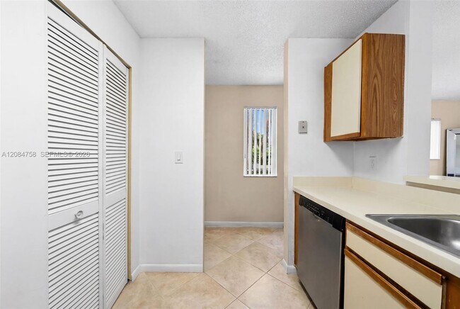Building Photo - 3405 NW 44th St