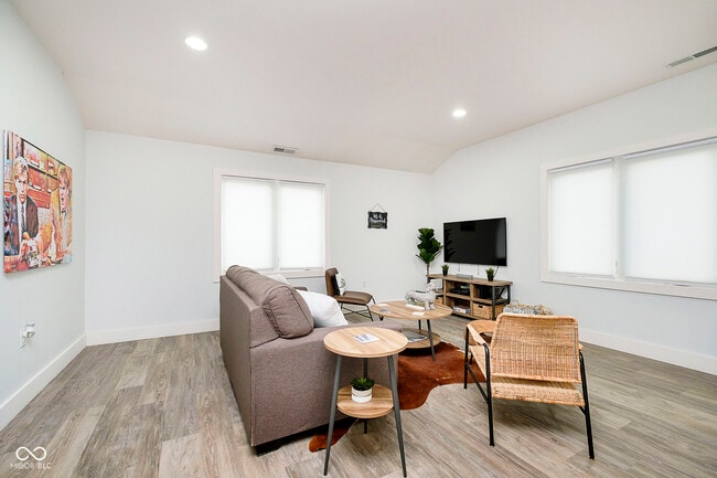 Building Photo - 1309 Jefferson Ave