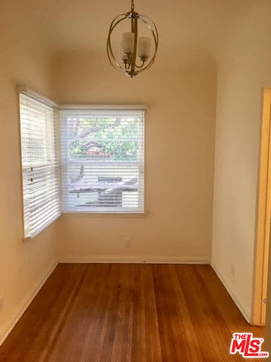 Building Photo - 2364 Kerwood Ave