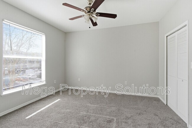 Building Photo - 5507 Legacy Crescent Pl