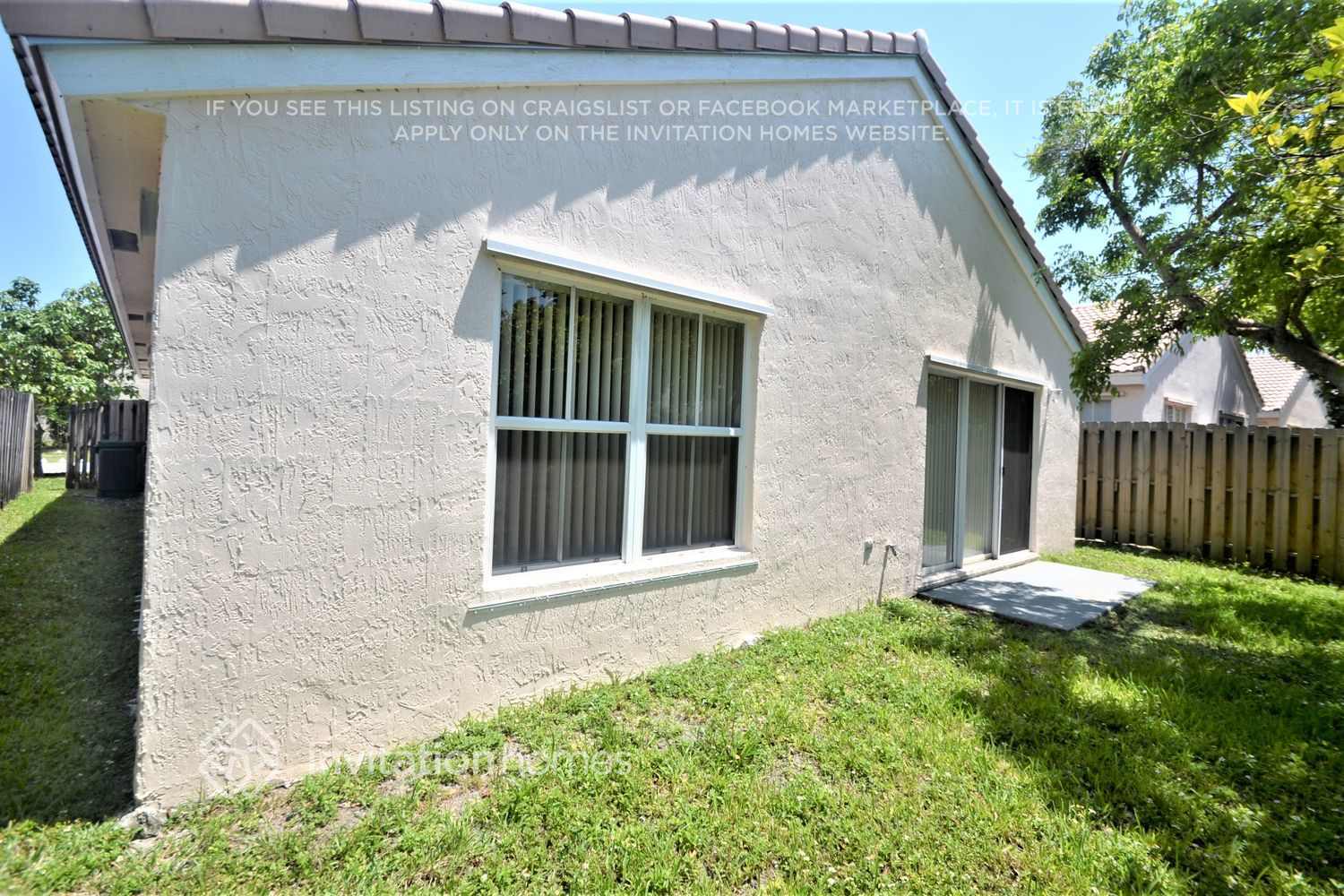 Building Photo - 6249 Island Way