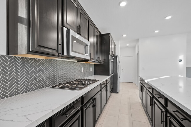 Building Photo - 713 Foreign Reef Wy
