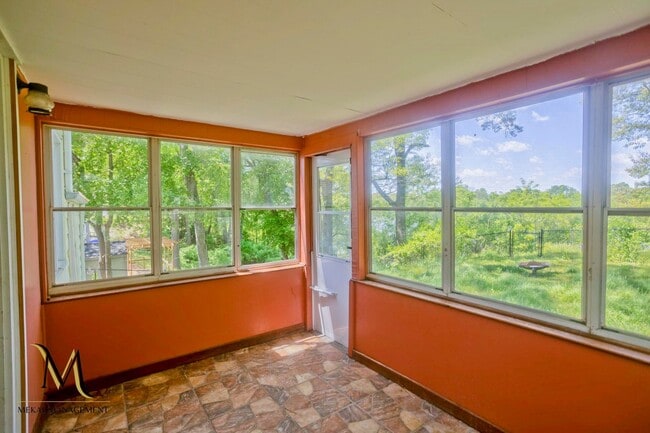 Building Photo - COMING SOON! Waterfront Single Family Home for Rent!