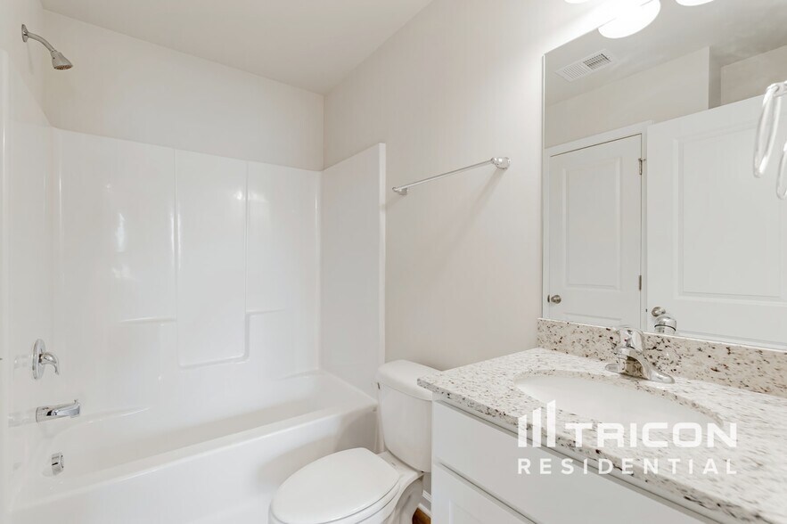 Building Photo - 260 Boulder Rdg Lp