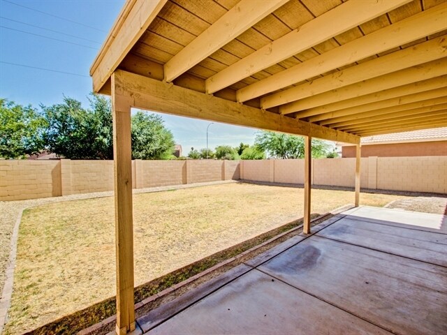 Building Photo - 8912 W La Reata Ave