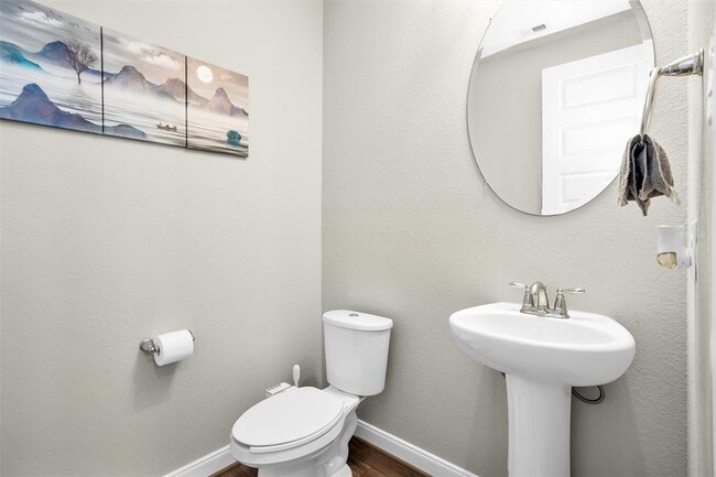 Building Photo - 2058 Woodland Pine Ct