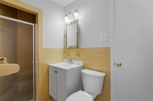 Building Photo - 50 Puritan Dr