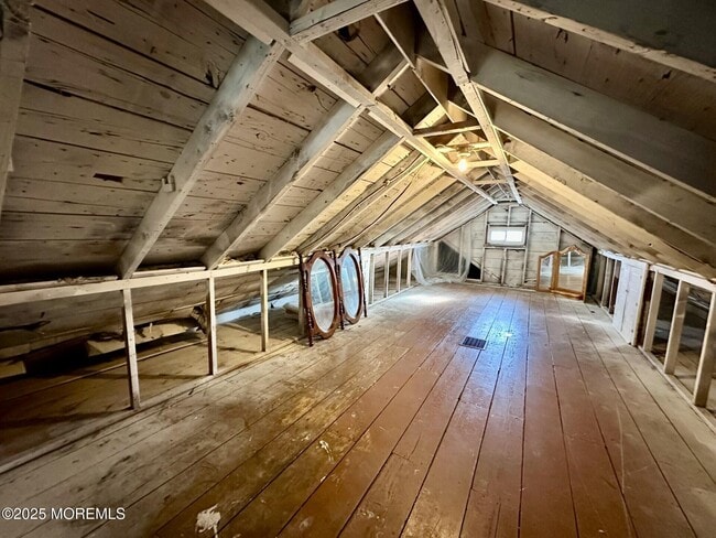 Building Photo - 139 Otis Ave