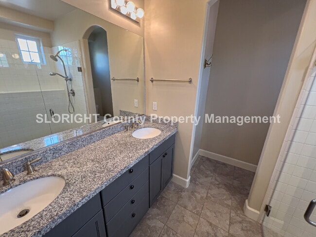 Building Photo - LEASE PENDING- Beautiful Home with Views in Toscano Neighborhood - 3 Bed / 2.5 Bath