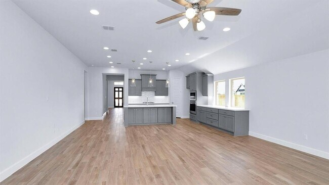 Building Photo - 20503 Wagon Chase Dr