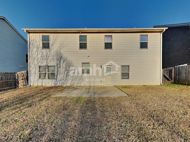 Building Photo - 2615 Beal St