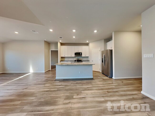 Building Photo - 5803 Zoey Wy