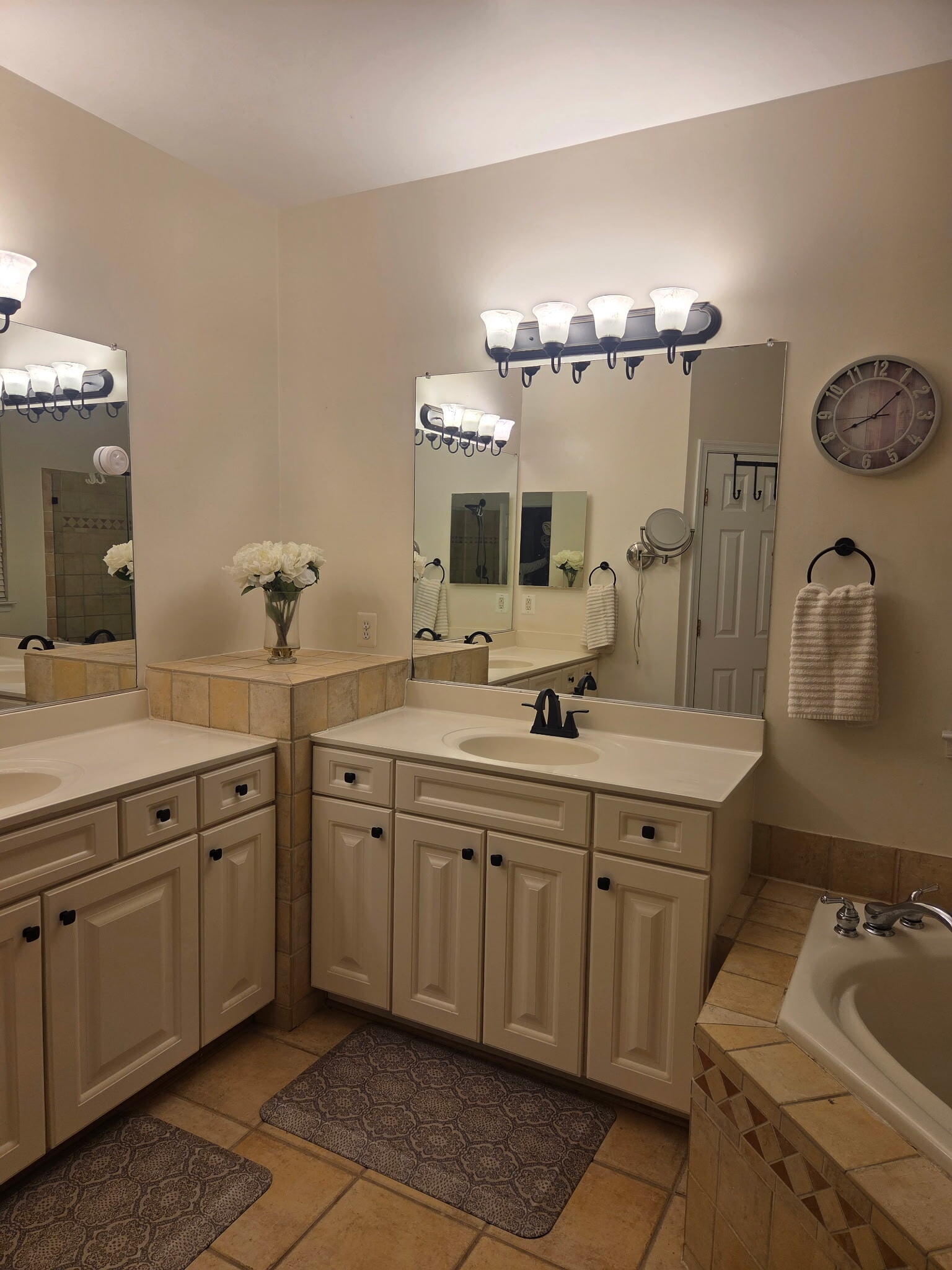 Building Photo - 8338 Middle Ruddings Dr