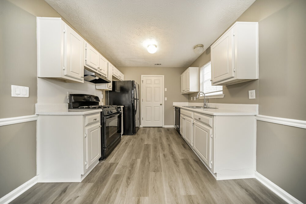 Building Photo - 1001 Maple Leaf Ridge