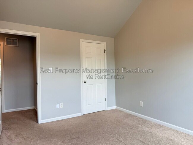 Building Photo - 3446 Ferdilah Ln