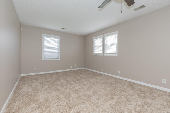 Building Photo - 5500 Big Cynthiana Rd