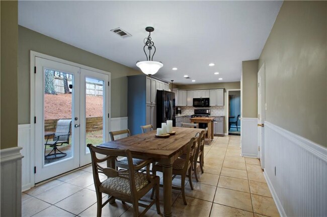 Building Photo - 1825 Hickory Creek Ct NW