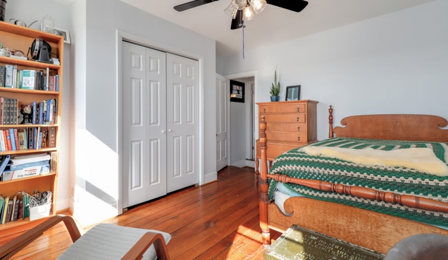 Building Photo - Stunning & Spacious 3 Bed/2 Bath Hampden Home - Fenced Backyard!