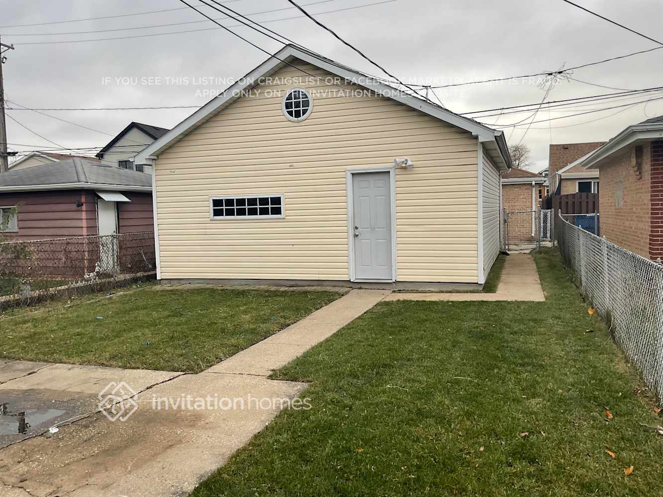 Building Photo - 5431 S Natoma Ave