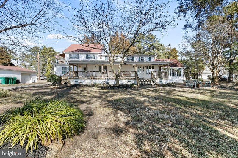 Building Photo - 17846 Clarke Rd